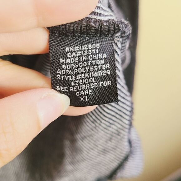 Ezekiel Henley Shirt    - Picture 5 of 7